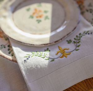 Arte Italica Medici Tri-Fold Napkin