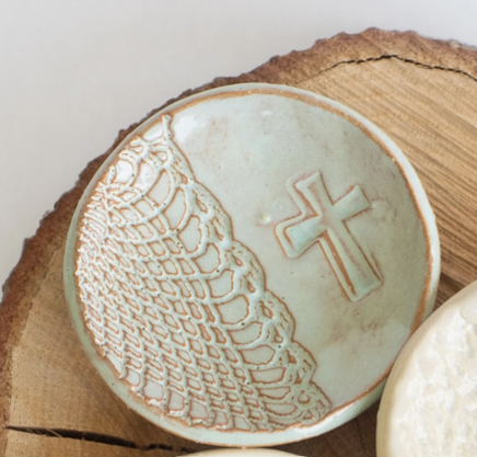 Cross Ring Dish - Oyster Shell