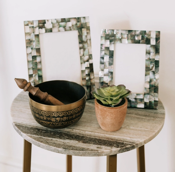 Handcrafted Shell Frame / 5x7