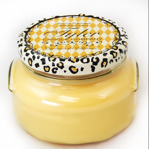 Tyler Candle / TwentyFourSevenGlam - L