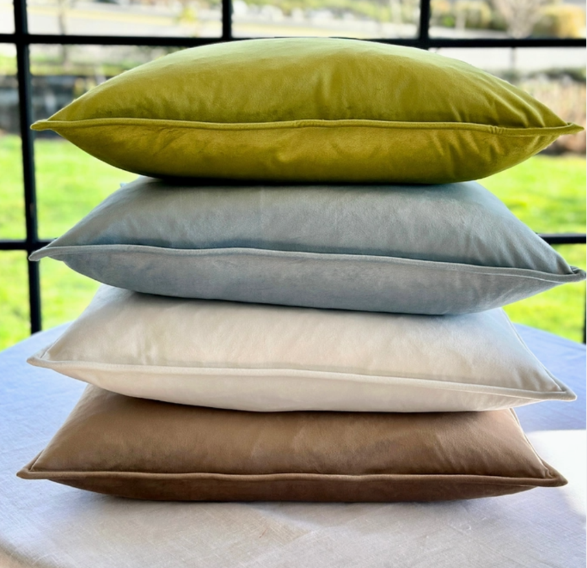 Arte Italica Sicily Velvet Pillow / Blue